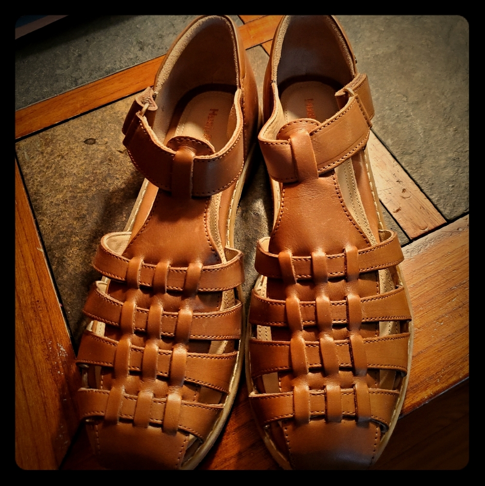 Hush Puppies Closed Toe Sandals